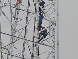 Detik- Detik Evakuasi di Duga Spesialis Pencuri Kabel Tower dikecamatan Rajabasa Lamsel