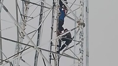 Detik- Detik Evakuasi di Duga Spesialis Pencuri Kabel Tower dikecamatan Rajabasa Lamsel