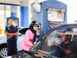 Bupati Pesawaran, Nanda Indira, Mengimbau Masyarakat Agar Mengutamakan Keselamatan Selama Perjalanan Mudik