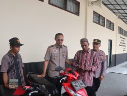 Dua Motor Curian di Candipuro Kembali ke Pemilik, Kapolres Lampung Selatan Pastikan Pengembalian Gratis